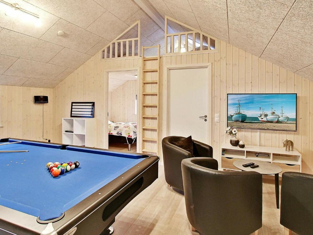 12 Person Holiday Home In Hasselberg Kappeln Oda fotoğraf